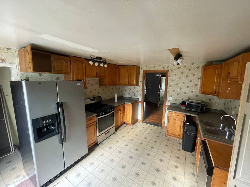 House for rent at 916 Forsythe St, Toledo, OH 43605