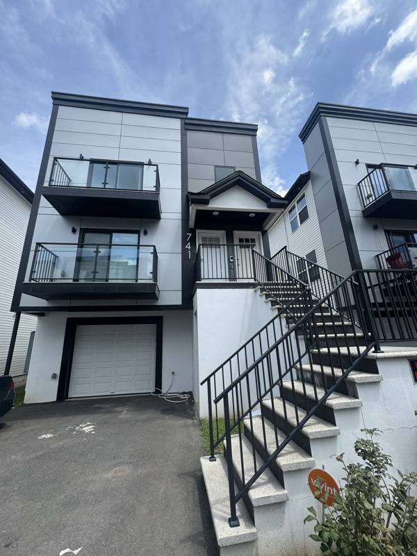 Townhouse for rent at 741 Seaport Dr #B, Elizabeth, NJ 07201