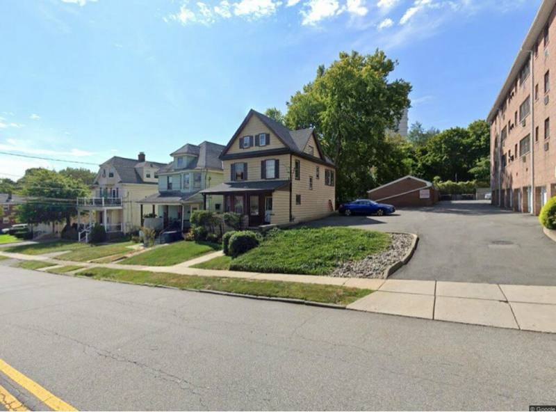 Apartment for rent at 287 Central Ave #2, Hackensack, NJ 07601