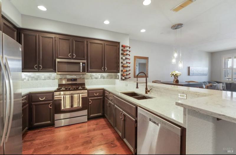 Townhouse for rent at 2931 Edgewater Dr, Santa Rosa, CA 95407