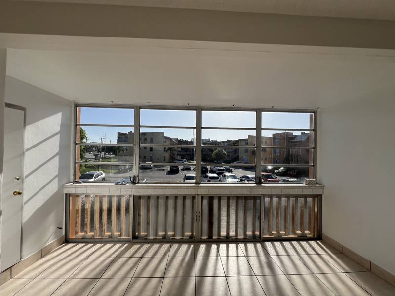 Apartment for rent at 1591 NE Miami Gardens Dr, Miami, FL 33179