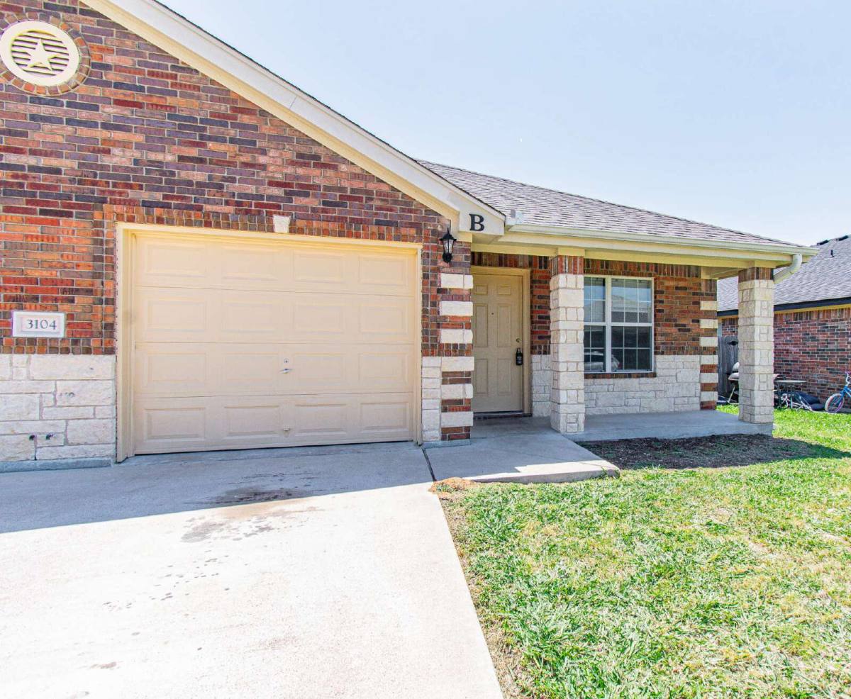 Townhouse for rent at 3104 Baldwin Loop #B, Killeen, TX 76549