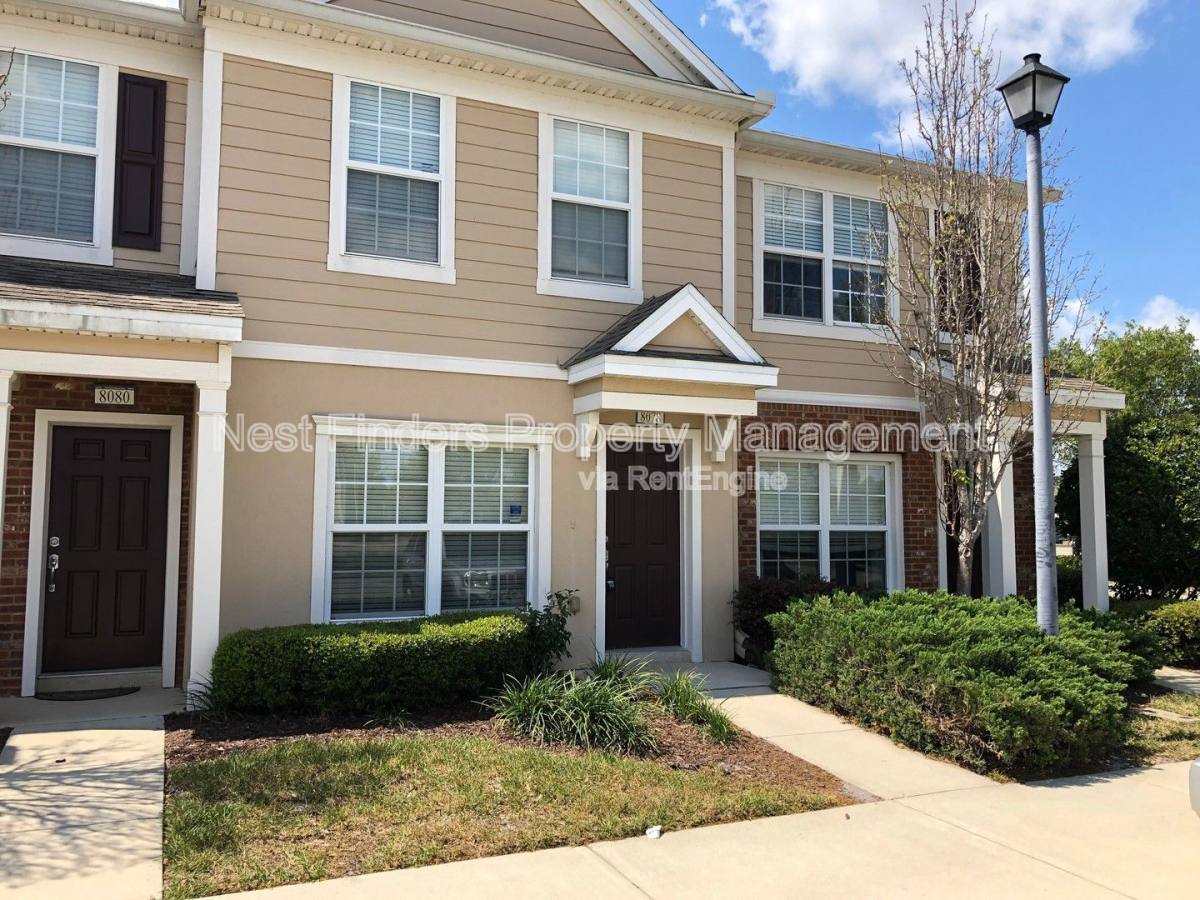 Townhouse for rent at 8078 Summer Cove Court, Jacksonville, FL 32256