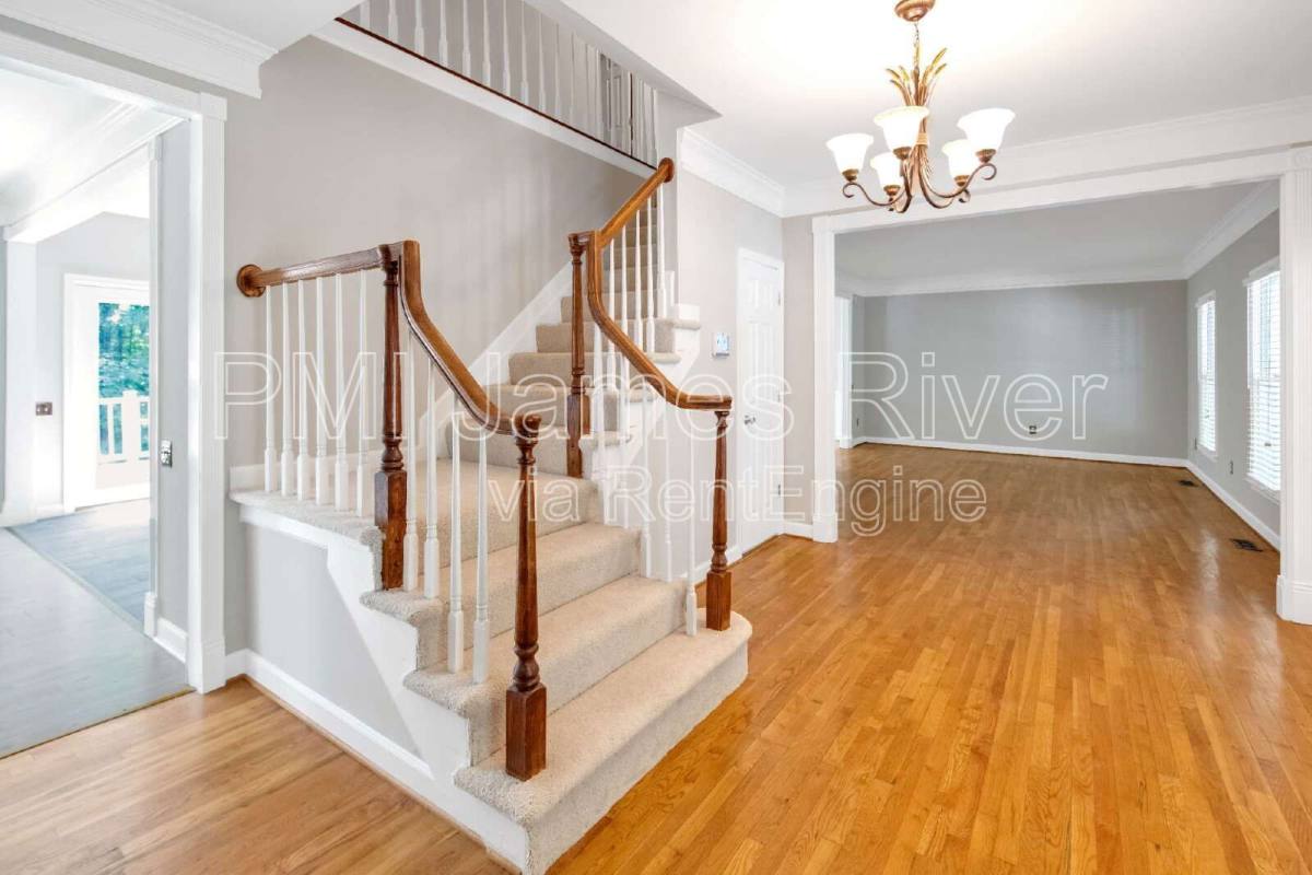 House for rent at 13917 Eastbluff Rd, Midlothian, VA 23112