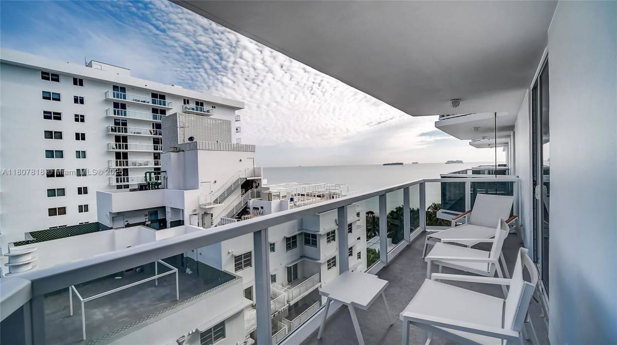 House for rent at 2401 Collins Ave #1410, Miami Beach, FL 33140