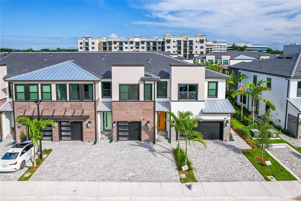 Townhouse for rent at 8356 NW 7th Place, Fort Lauderdale, FL 33324