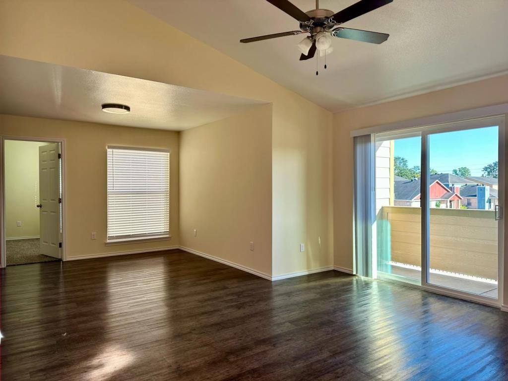 Apartment for rent at 7610 Fallbrook Dr #721, Houston, TX 77086