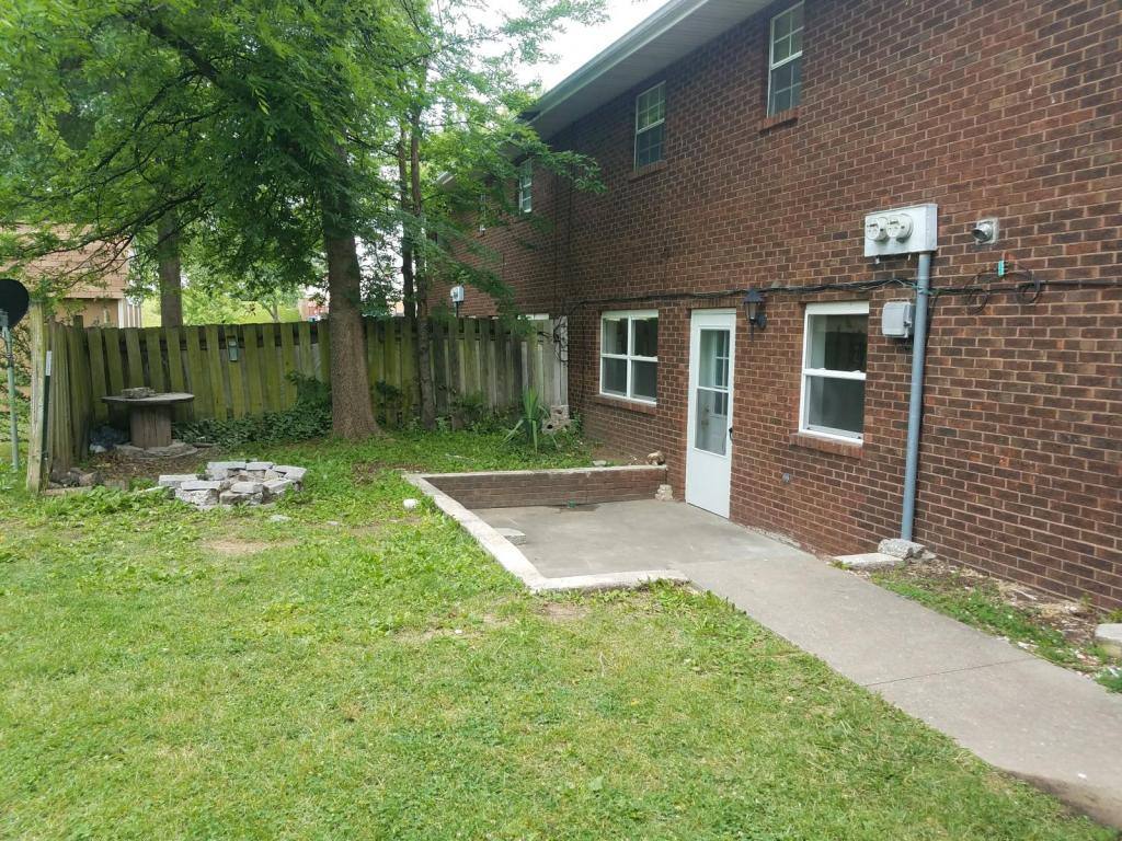 Apartment for rent at 1005 Star St #2, Perryville, MO 63775