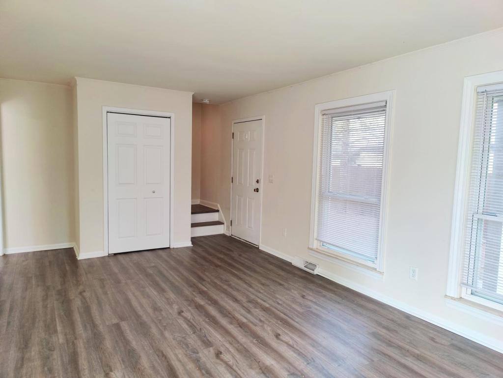 Townhouse for rent at 478 Robbe Ave, Belleville, MI 48111