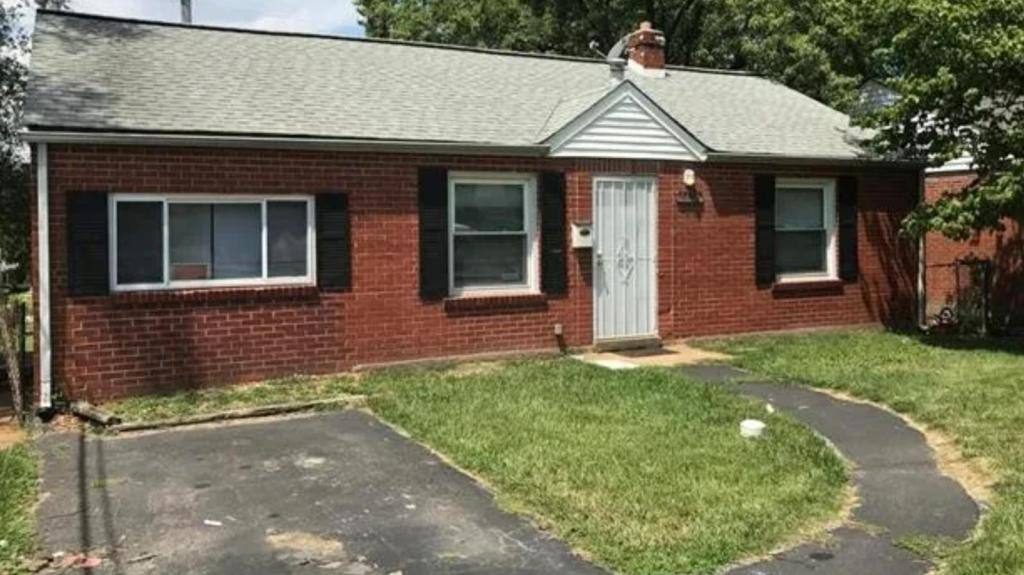 House for rent at 6605 Torlina Dr, Saint Louis, MO 63134