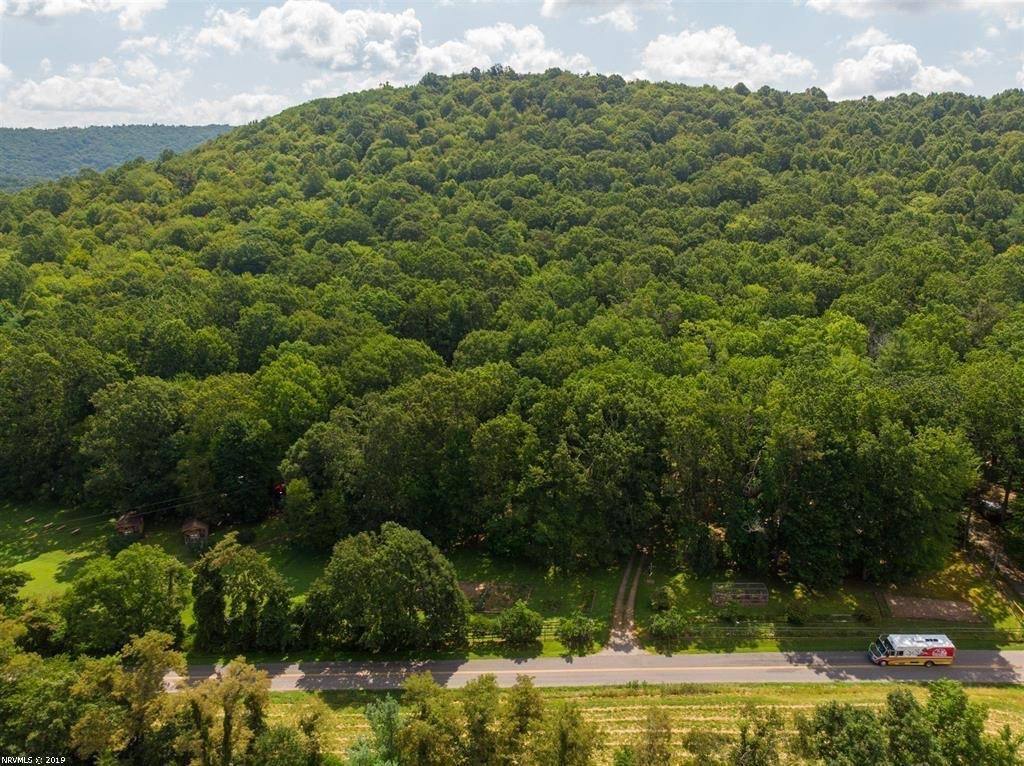Apartment for rent at 2015 Union School Rd SW, Willis, VA 24380
