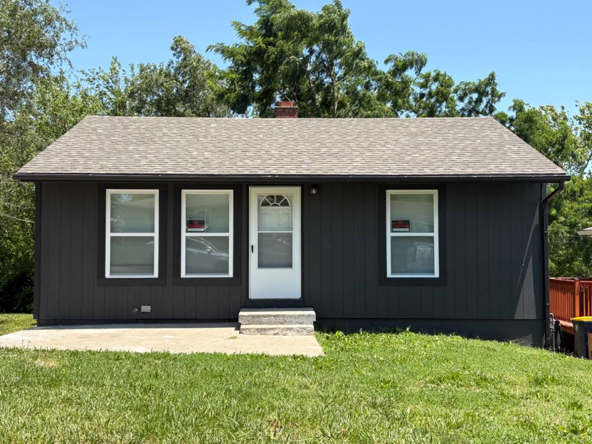 House for rent at 4603 Chelsea Ave, Kansas City, MO 64130