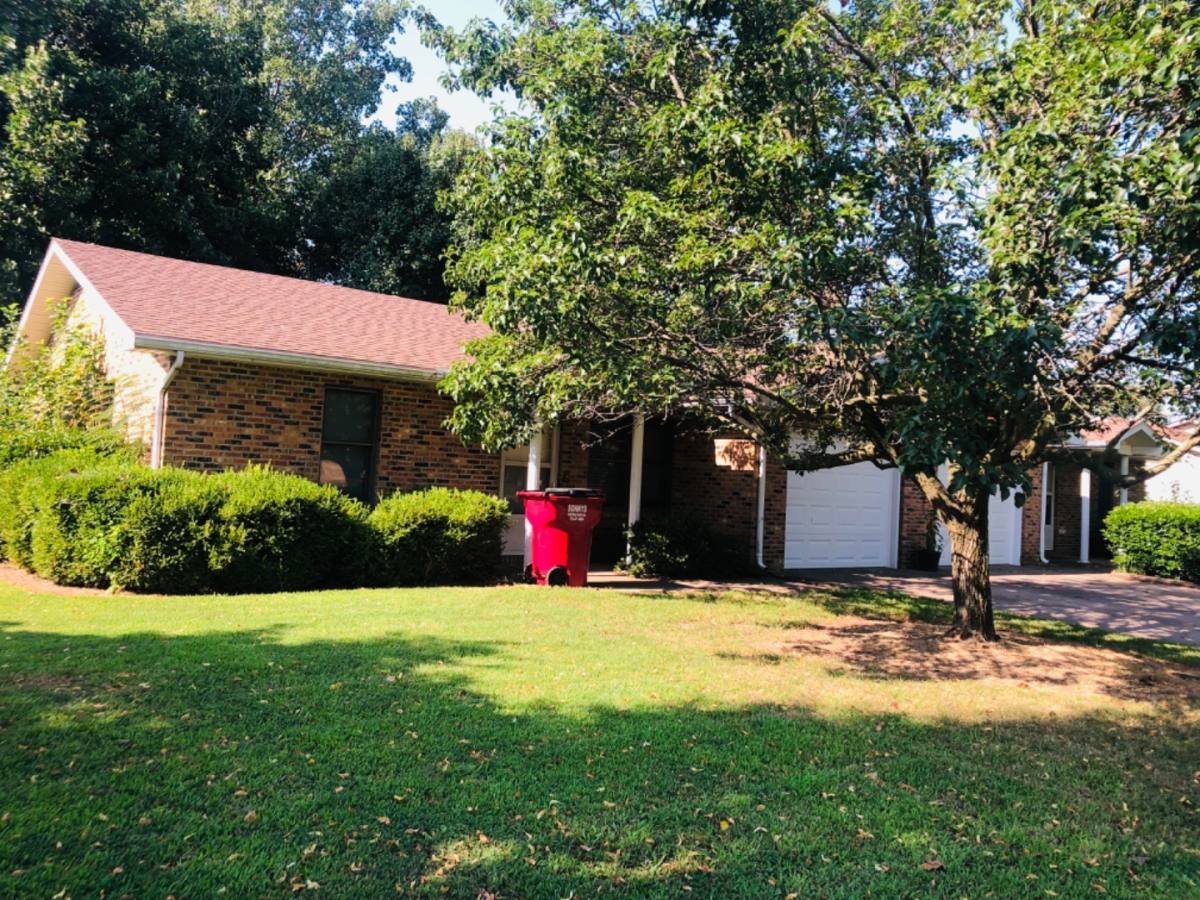 Apartment for rent at 221 Kate Dr, Sikeston, MO 63801