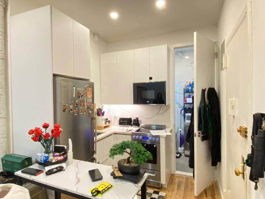 Apartment for rent at 110 Ninth Ave #33M, New York, NY 10011