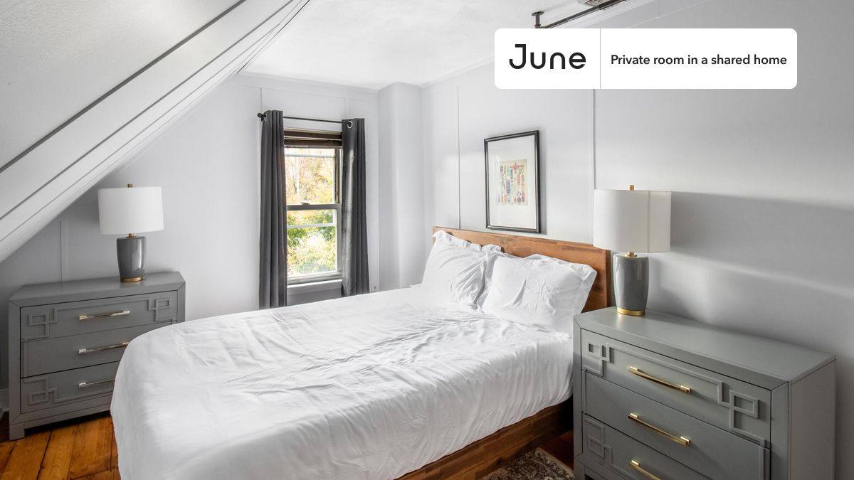 Apartment for rent at 100 Flint St #A, Somerville, MA 02145