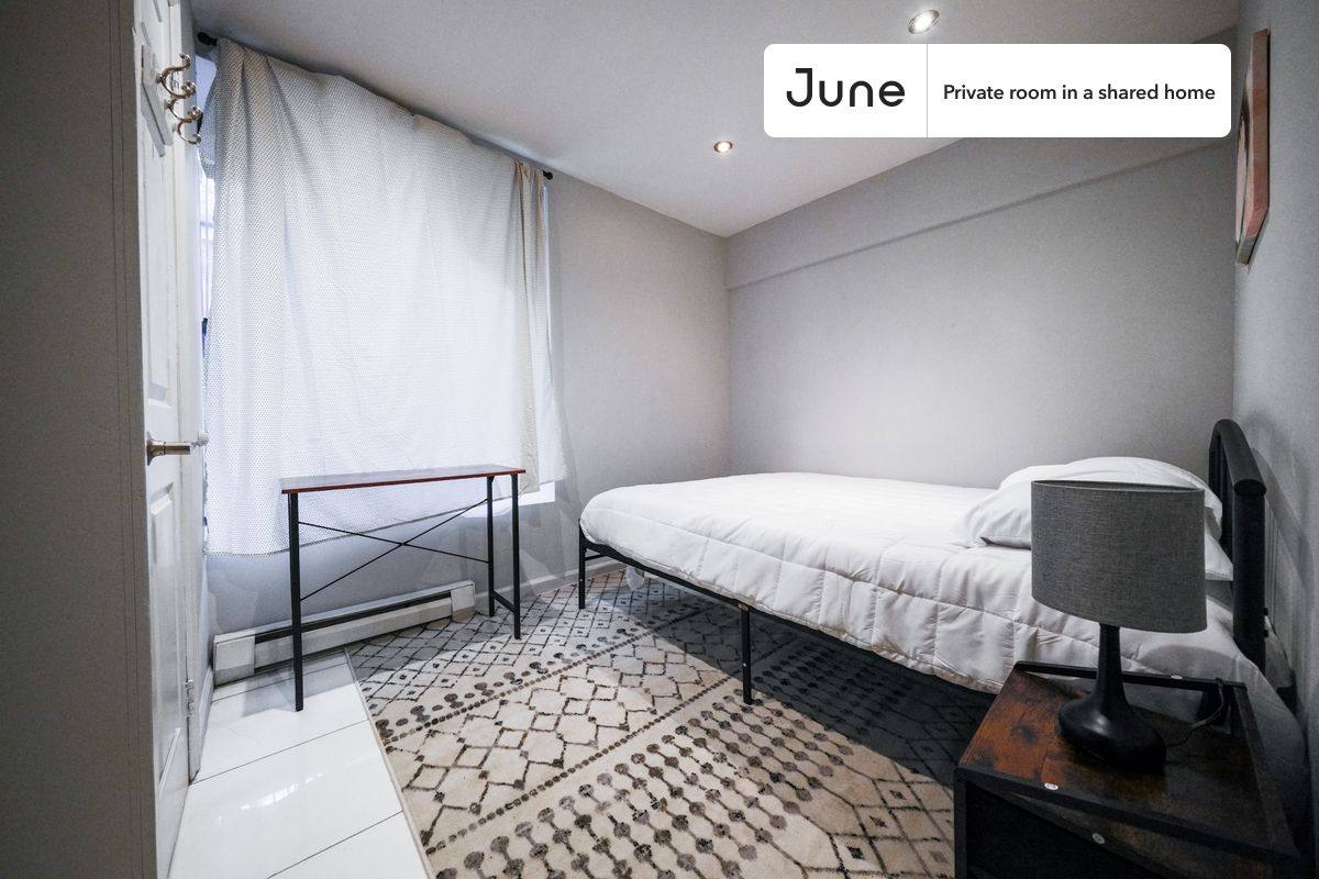 Apartment for rent at 961 Columbus Ave, New York, NY 10025
