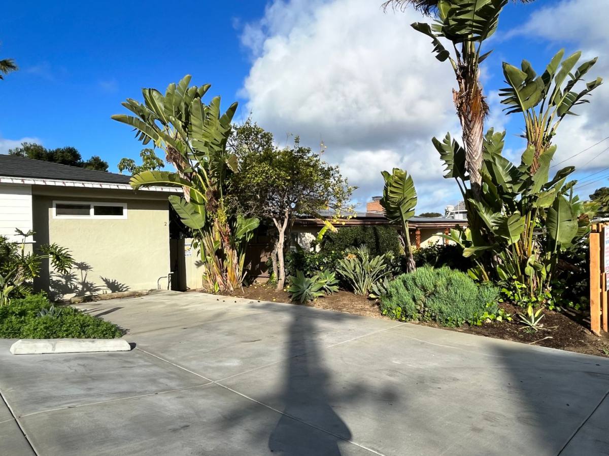 Apartment for rent at 1184 Arcadia Rd, Encinitas, CA 92024