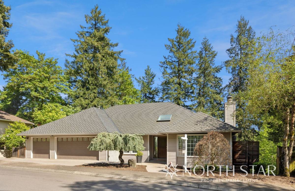 House for rent at 13986 Majestic Court, Lake Oswego, OR 97035