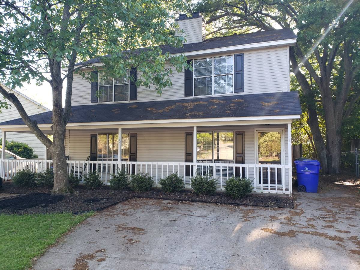 Townhouse for rent at 32 Huntsfield Dr, Greenville, SC 29607