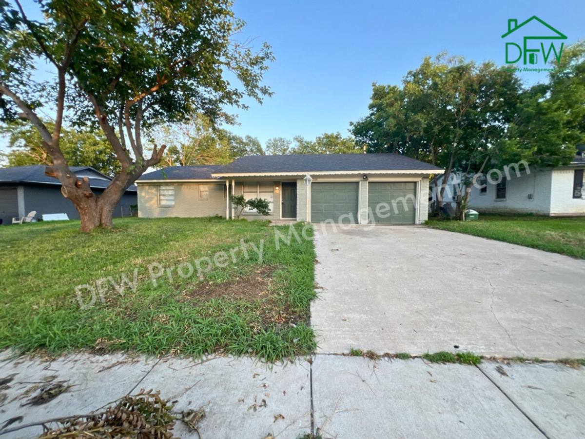 House for rent at 3316 Shorewood Dr, Mesquite, TX 75150