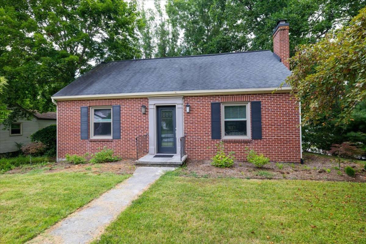 House for rent at 1100 Kentwood Dr, Blacksburg, VA 24060