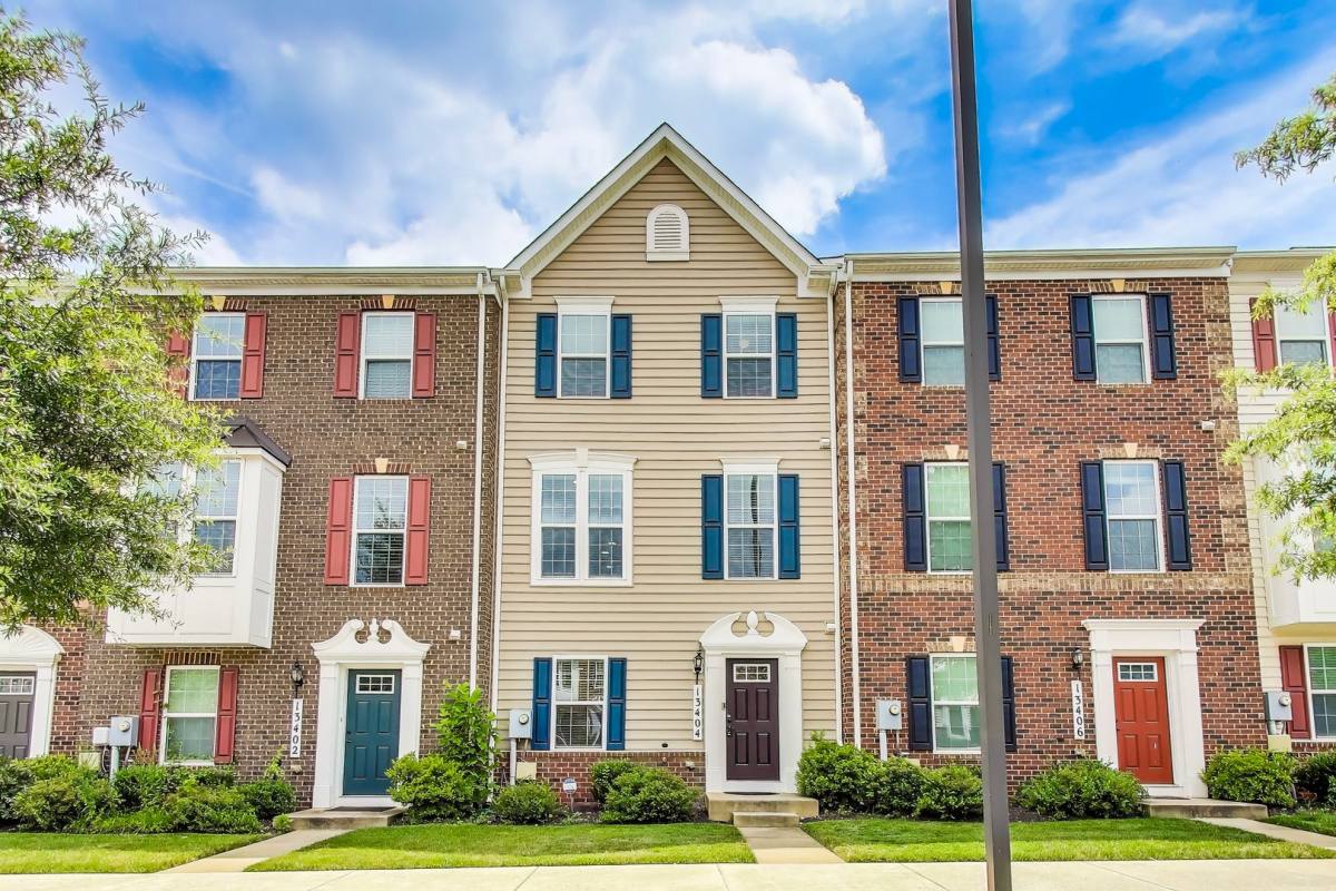 Townhouse for rent at 13404 Waterford Hills Blvd, Germantown, MD 20874