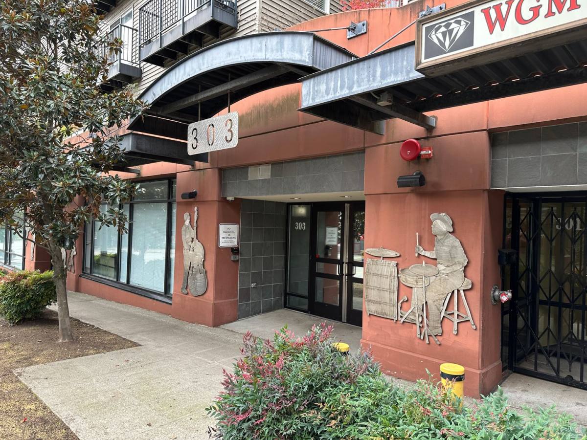 Apartment for rent at 303 23rd Ave S, Seattle, WA 98144