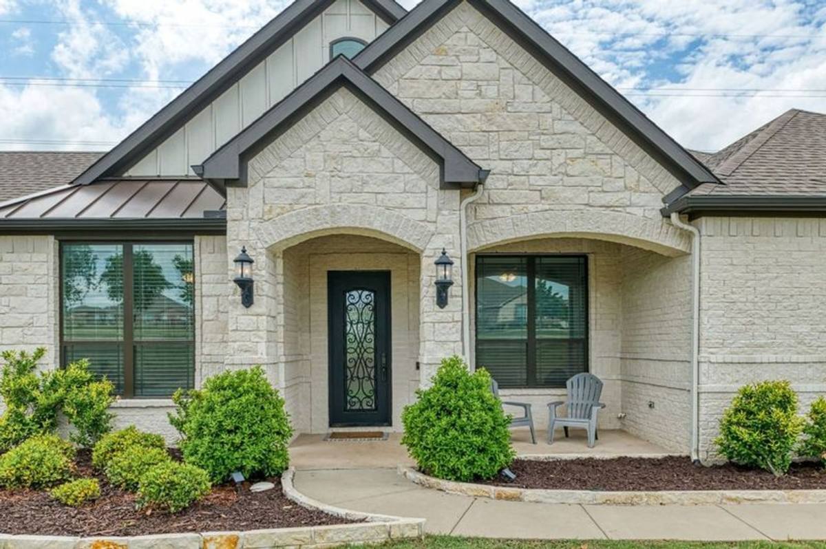 House for rent at 235 Winchester, Van Alstyne, TX 75495