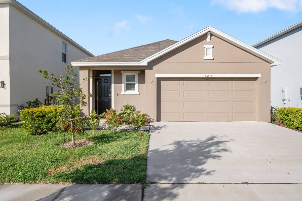House for rent at 35694 Sunflower Hill Dr, Zephyrhills, FL 33541
