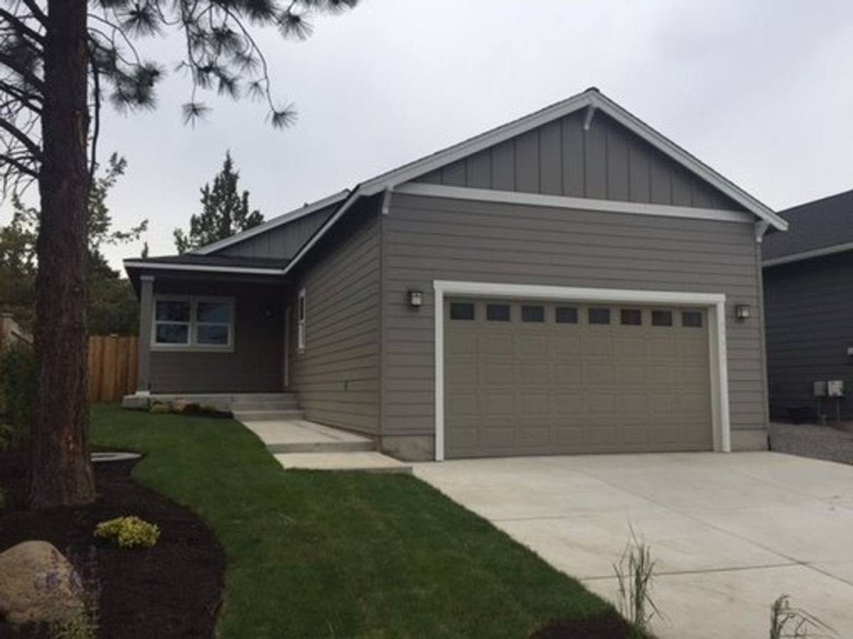 House for rent at 61417 SE Lana Way, Bend, OR 97702