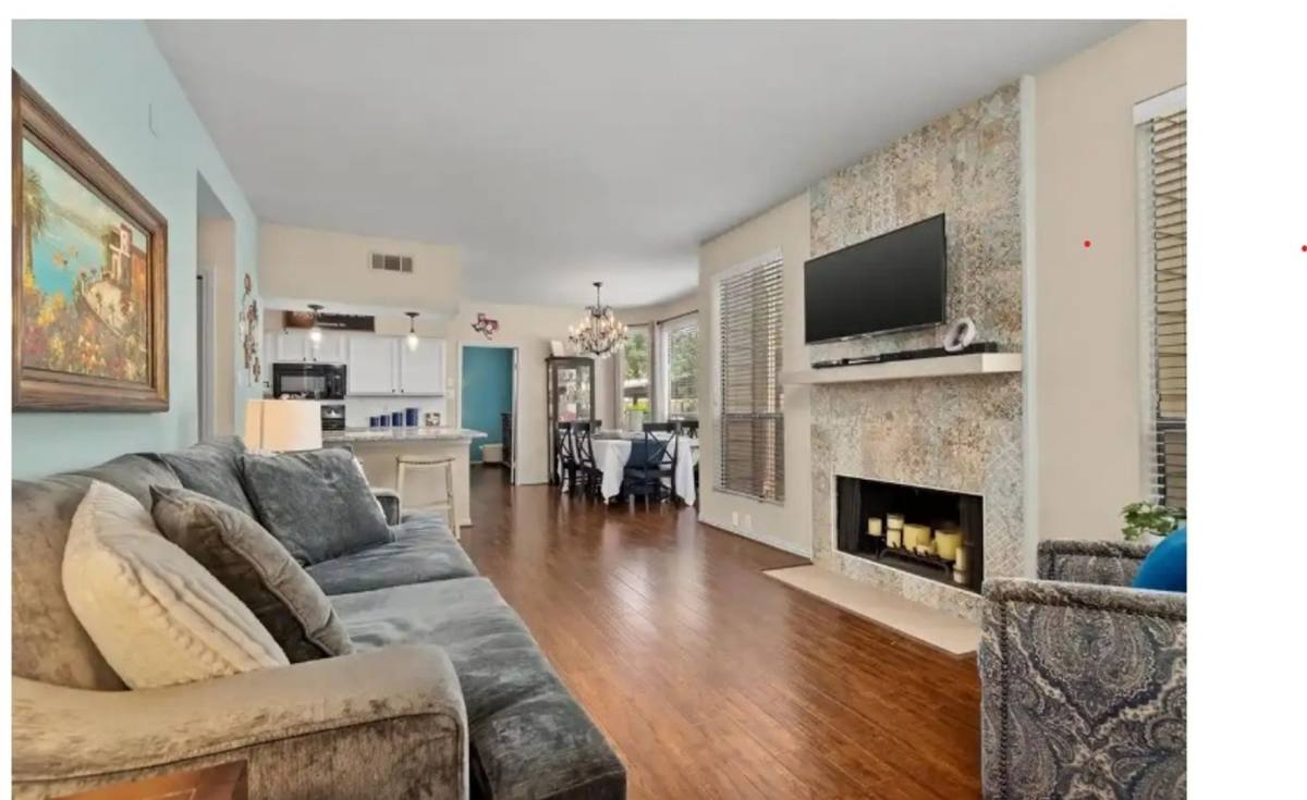 Condo for rent at 1881 Bering Dr, Houston, TX 77057