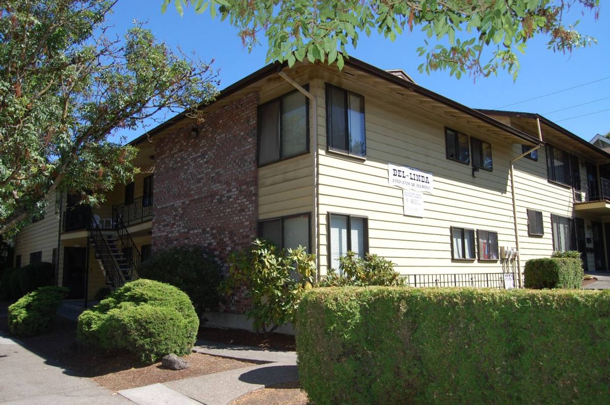 Apartment for rent at 2702-2724 SE Belmont, Portland, OR 97214