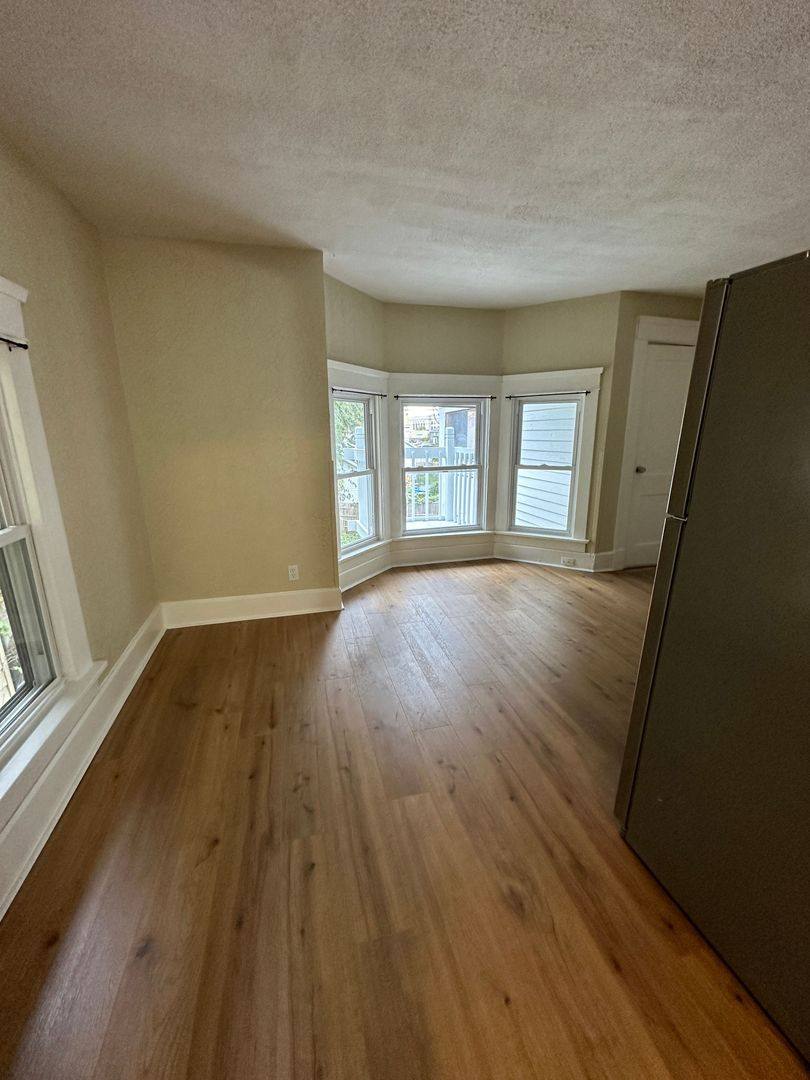 Apartment for rent at 732 Park Ave, Racine, WI 53403