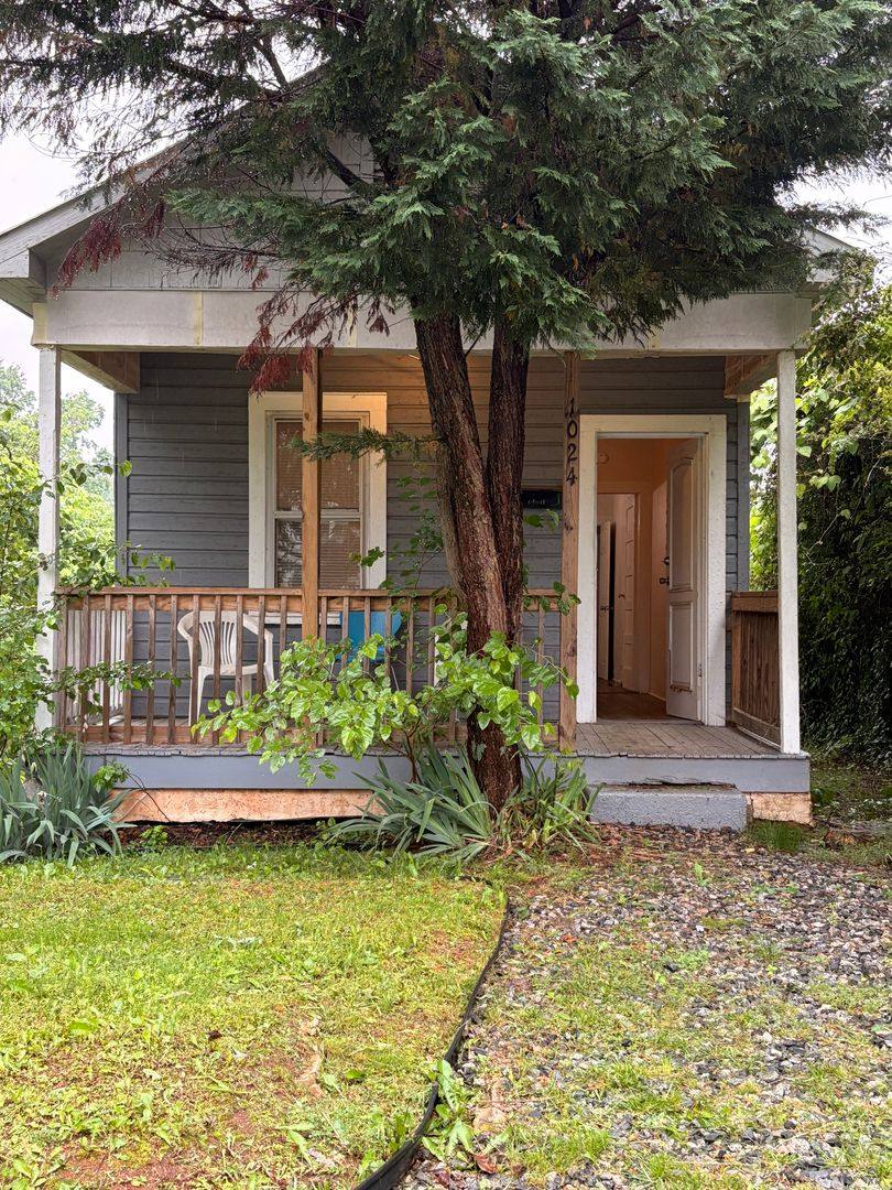 House for rent at 1024 W 13th St, Winston Salem, NC 27105