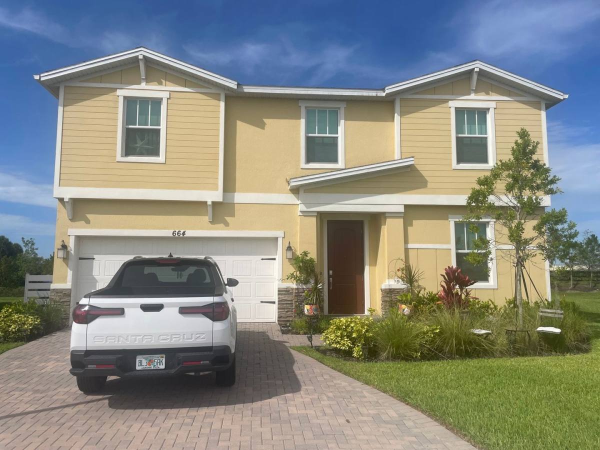 House for rent at 664 Veridian Circle NW, Palm Bay, FL 32907