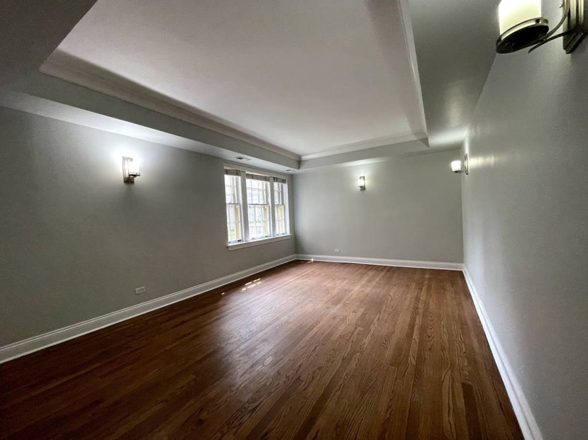 Apartment for rent at 1124 Washington Blvd, Oak Park, IL 60302
