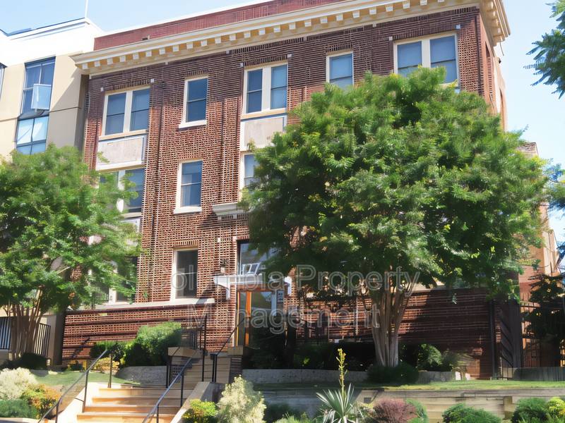 Condo for rent at 1427 Chapin St NW #104, Washington, DC 20009