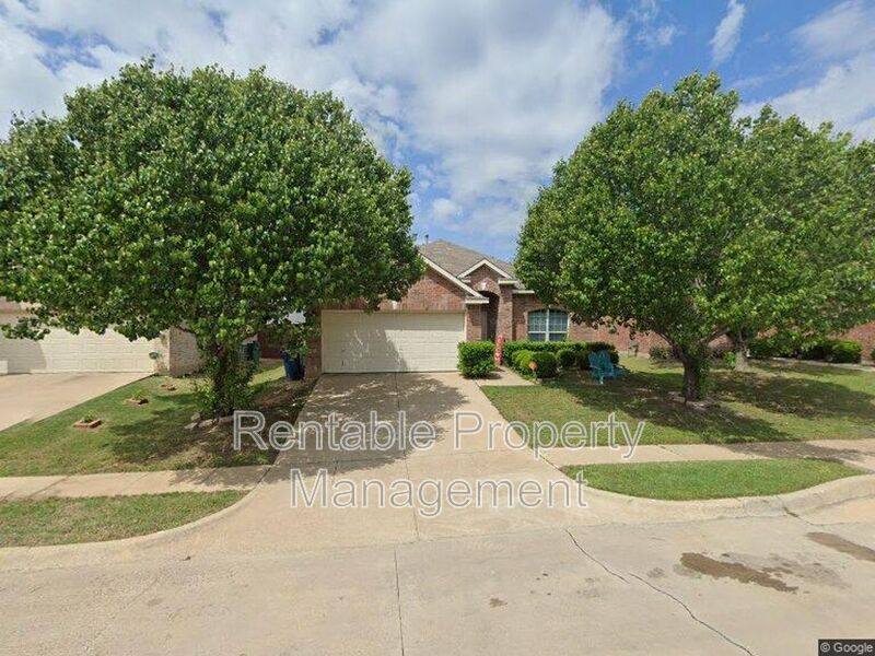 House for rent at 6709 Red Rock Trail, Fort Worth, TX 76137