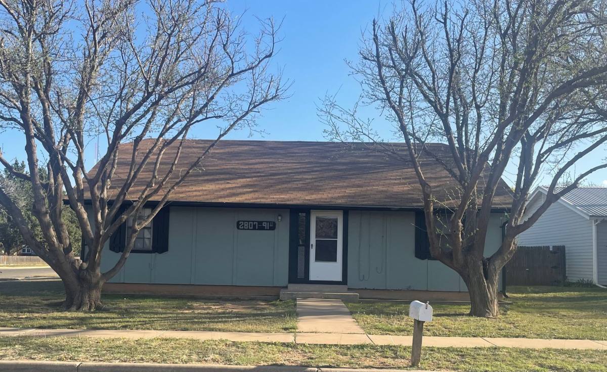 House for rent at 2807 91st St, Lubbock, TX 79423