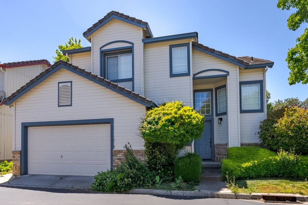 9534 Sunlight Lane, Elk Grove, CA 95758