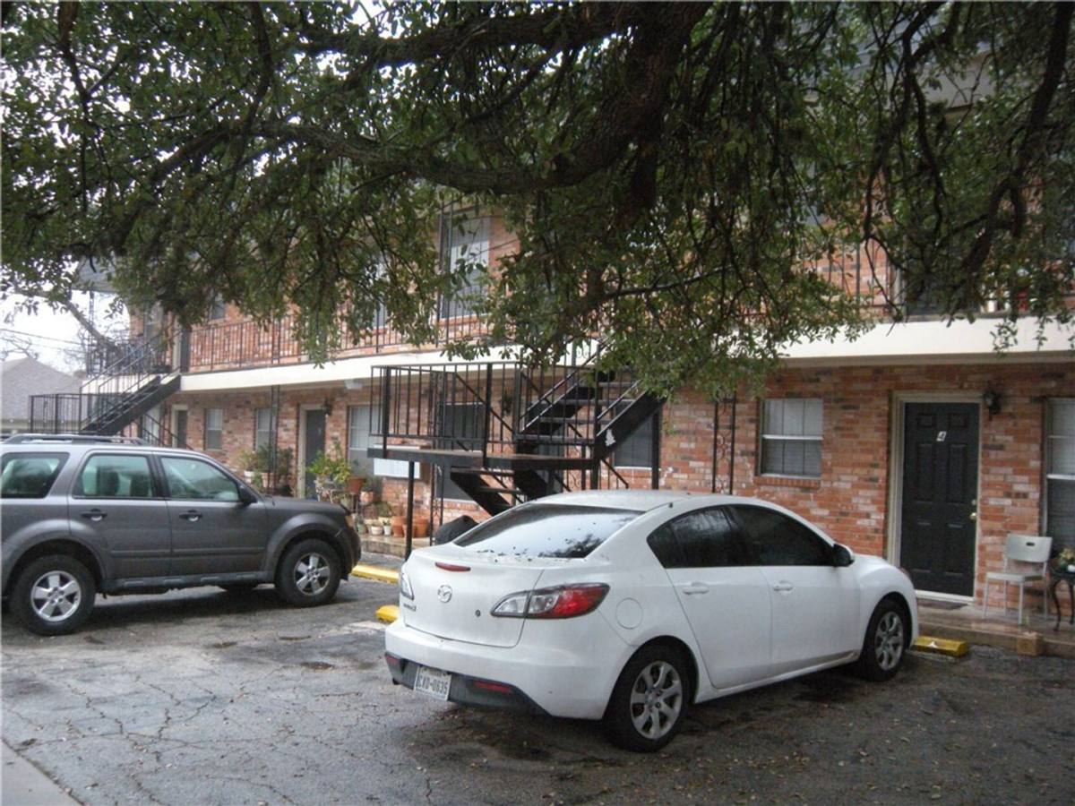 Condo for rent at 1601 Enfield #6, Austin, TX 78703