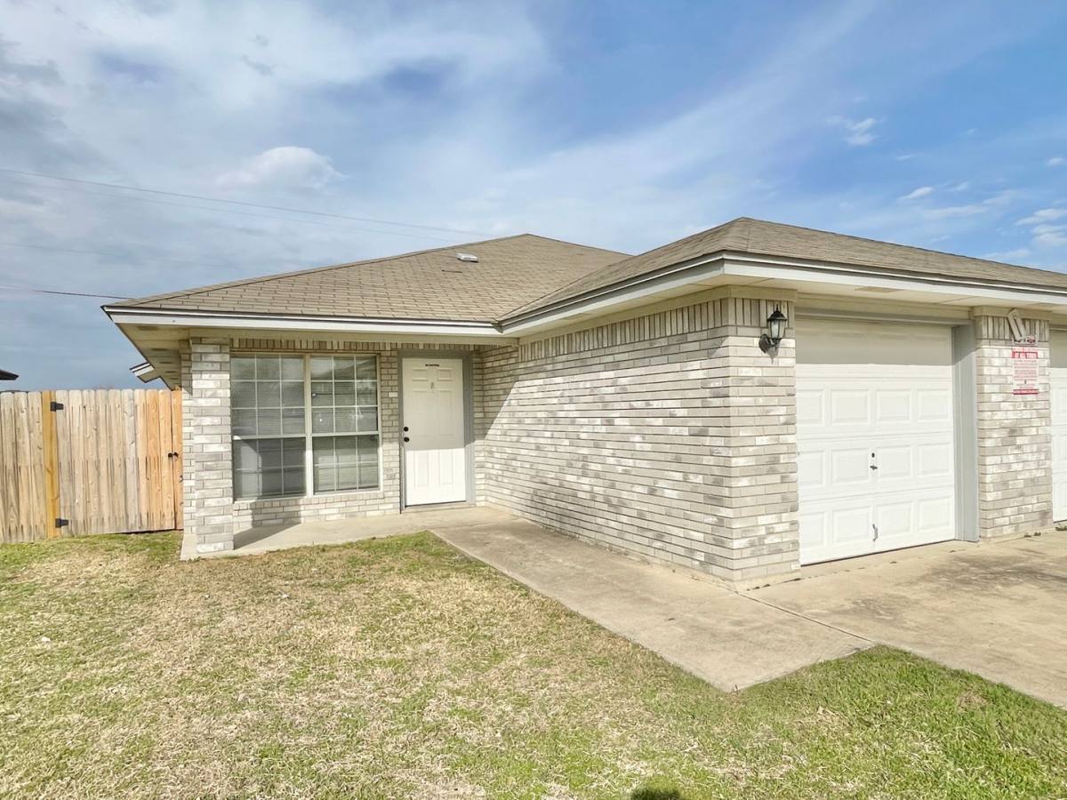 Townhouse for rent at 3705 Woodrow Dr, Killeen, TX 76549