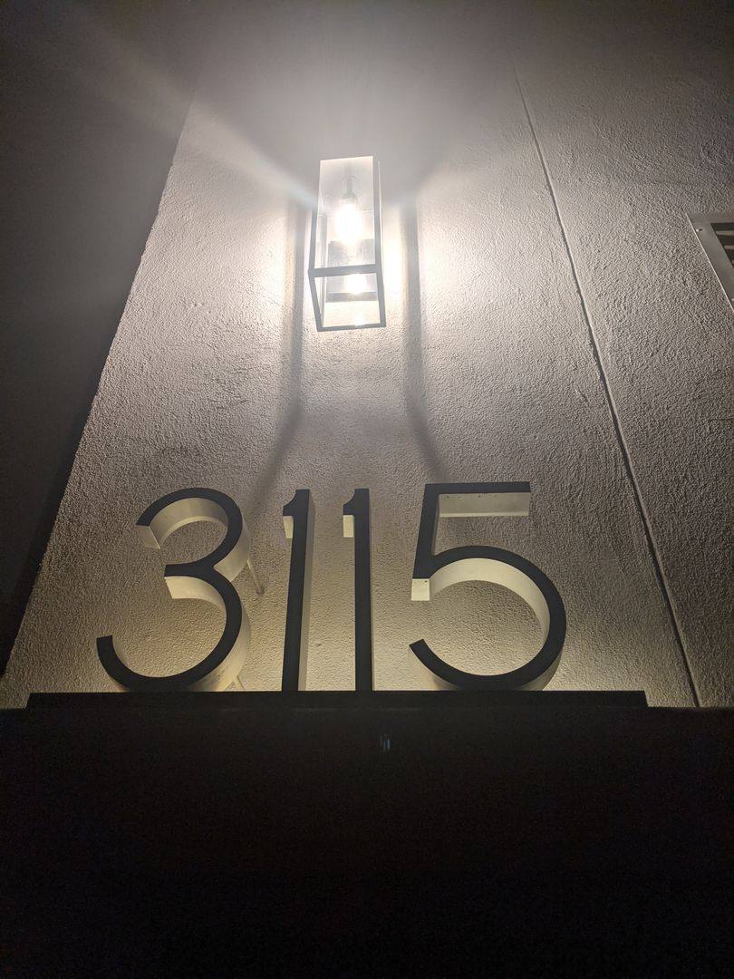 Apartment for rent at 3115 Bagley Ave, Los Angeles, CA 90034