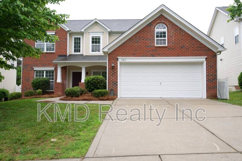 House for rent at 14813 Provence Lane, Charlotte, NC 28277