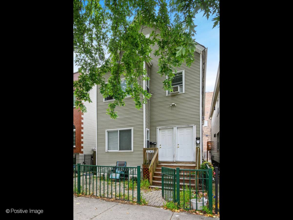 Apartment for rent at 2142 N Maplewood, Chicago, IL 60647