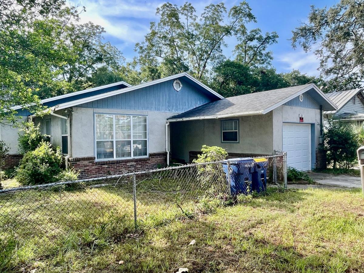 House for rent at 212 Division St, Fernandina Beach, FL 32034