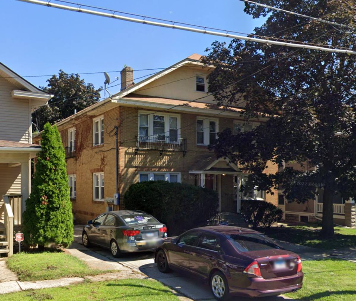 Apartment for rent at 1425-27 N Church St, Rockford, IL 61103