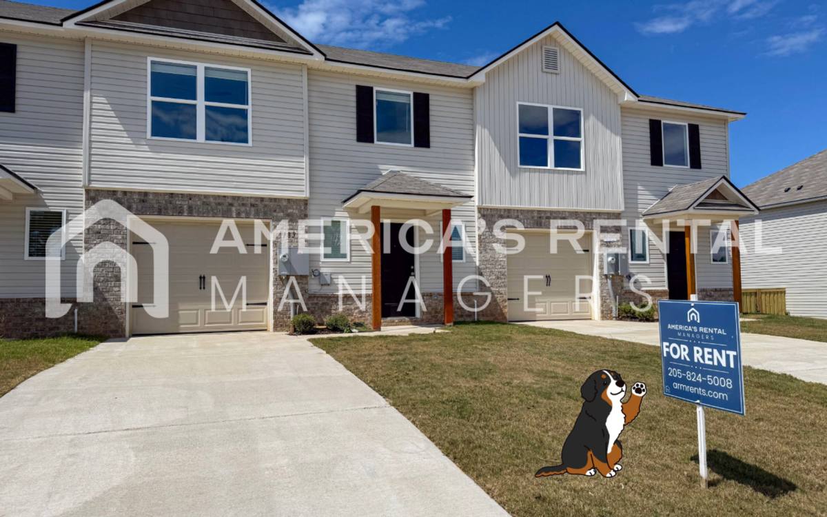 Townhouse for rent at 183 Driftwood Lane, Lincoln, AL 35096