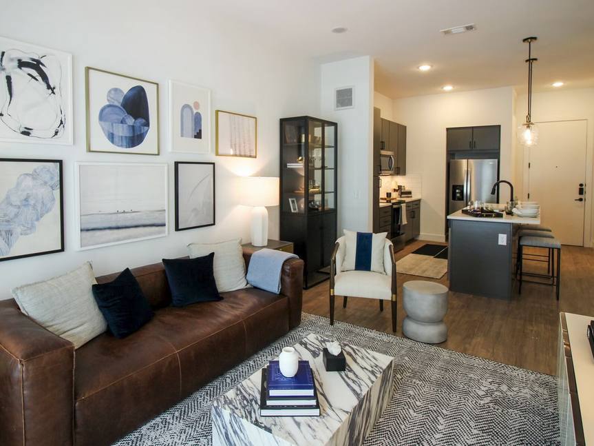 Apartment for rent at 101 Julian St, Dallas, TX 75203