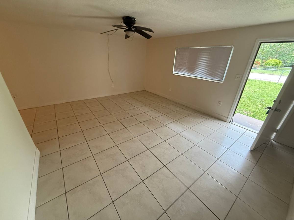 Apartment for rent at 1838 French St, Fort Myers, FL 33916
